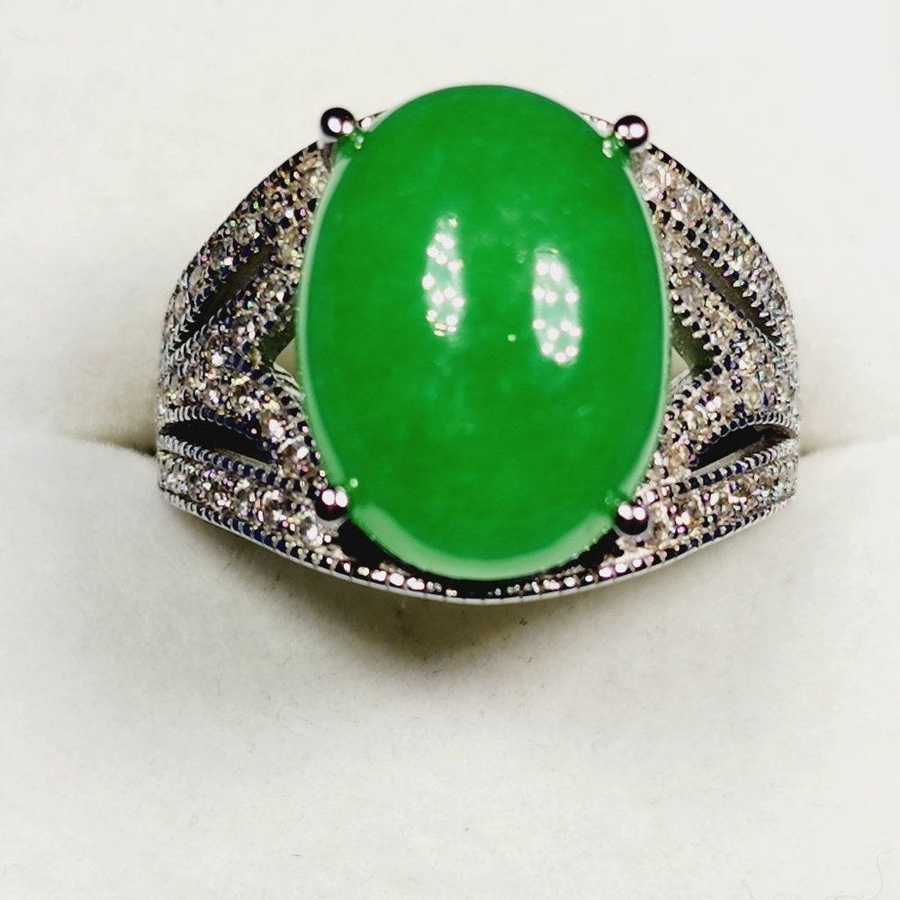 Jadeite & Natural White Zircon ring in Platinum over 925 Sterling 9.75 cts sz 8